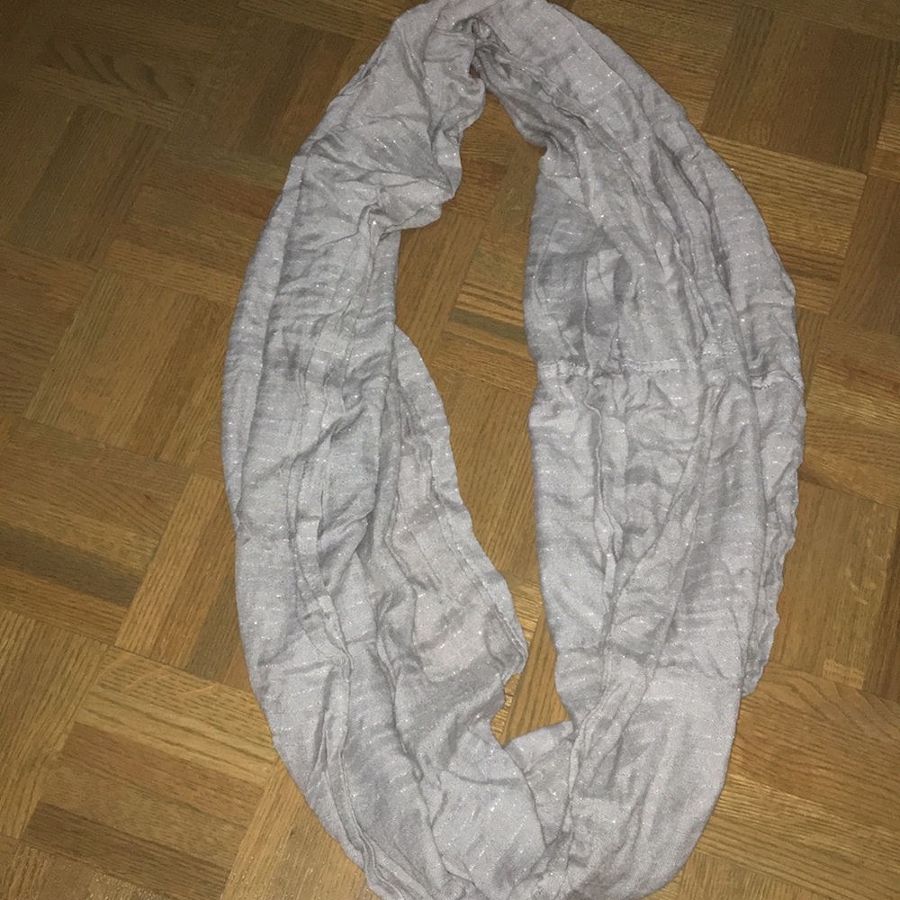 Infinity scarf